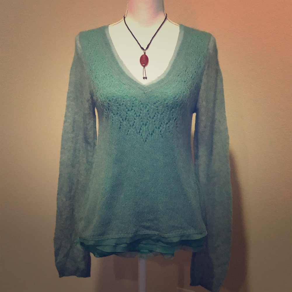 Green long sleeved top